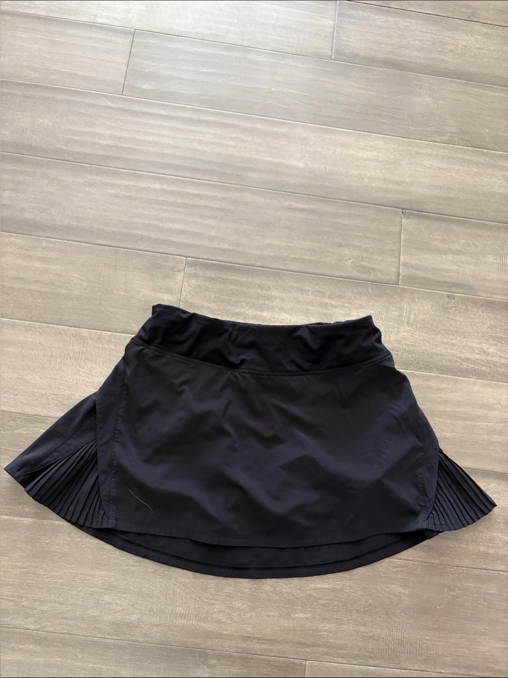 lululemon athletica Black Pleated Side Skort